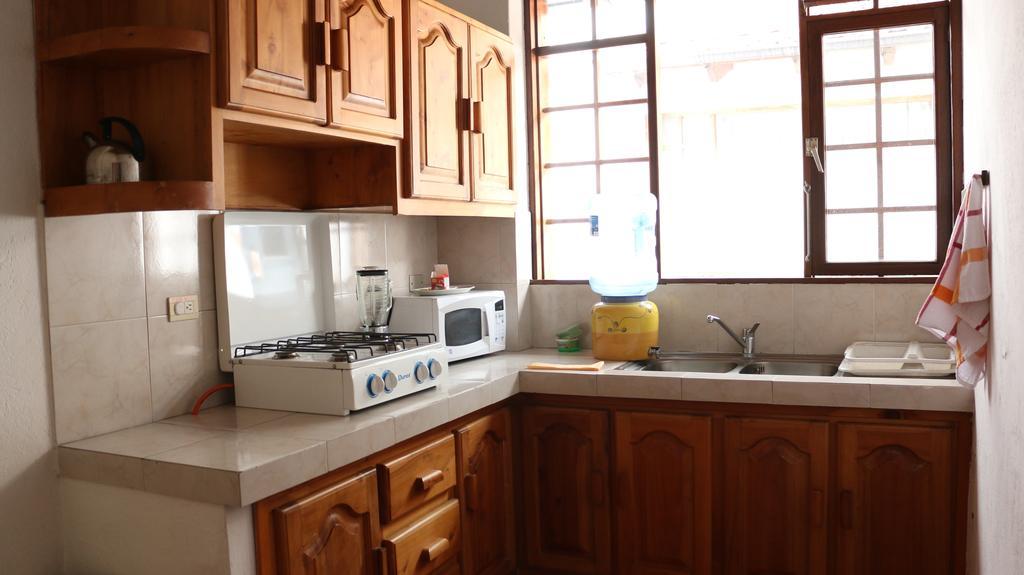 Apartamentos Los Quipus Quito Chambre photo