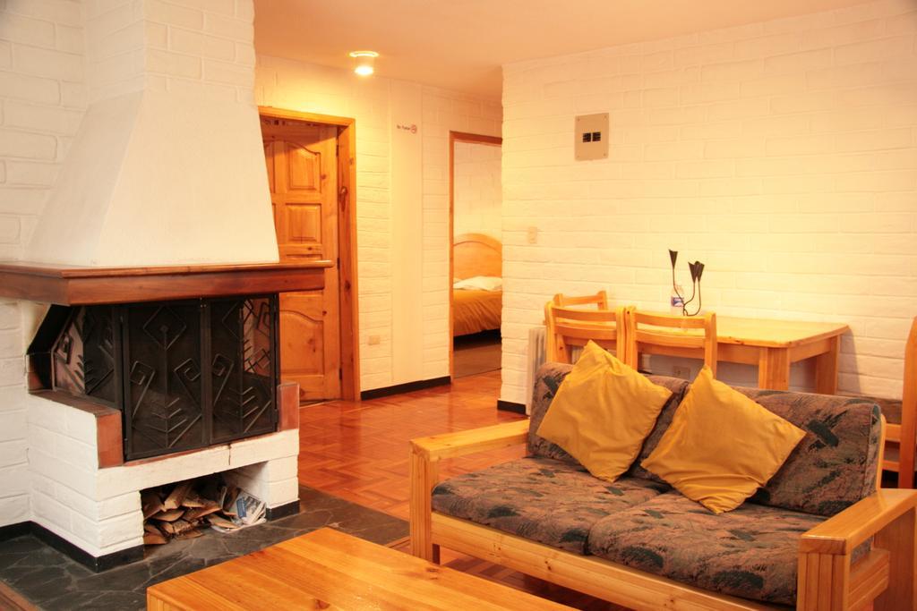 Apartamentos Los Quipus Quito Chambre photo